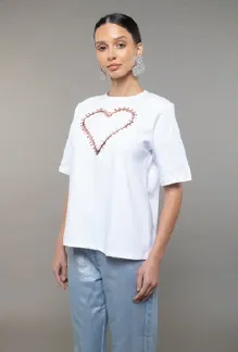 White heart tee, side